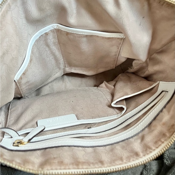 Michael Kors Purse - Picture 5 of 5